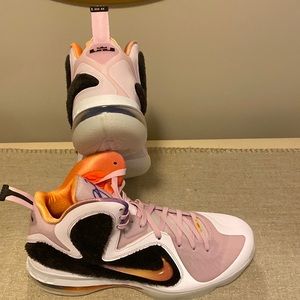 Nike Lebron IX “King of LA”